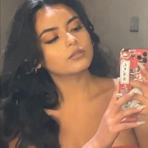 Meet your Posher, Marisol